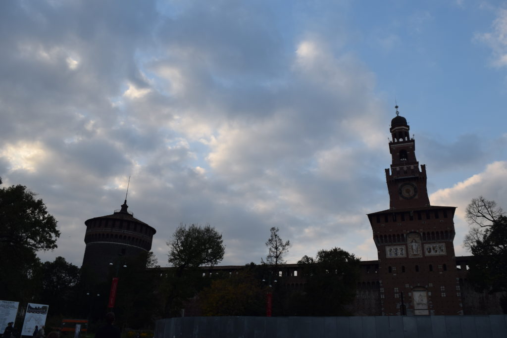 The sun slowing starting to set